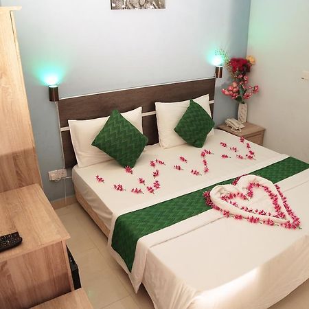 Elite Beach Inn Hulhumale Exterior photo